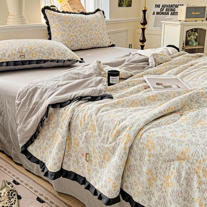 91家纺网 家纺一手货源 找家纺 仟网汇 2025新款皱皱纱赫本风花边夏被夏凉被空调被四件套 赫本风-妮可