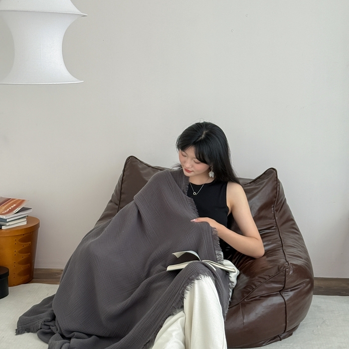 91家纺网 家纺一手货源 找家纺 山舍家居 2025新款全棉四层纱流苏盖毯第三批沙发图 炭黑