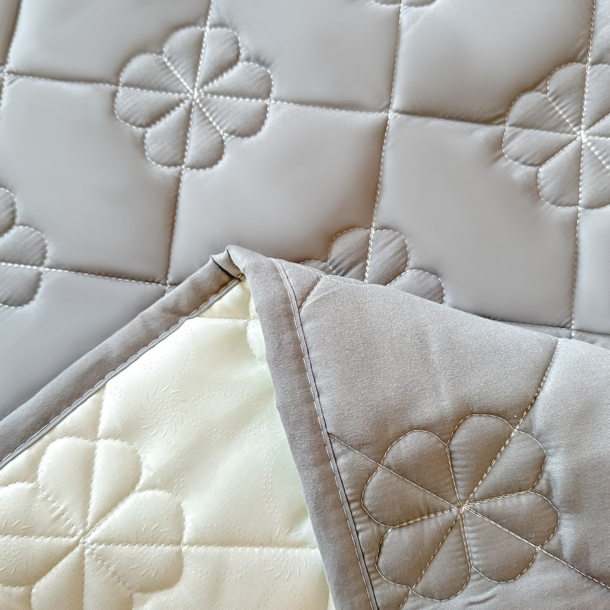 91家纺网 家纺一手货源 找家纺 （总）恒尚居 2025新款大豆抗菌床垫床护垫软垫床褥子防滑学生软床垫四季款-格林