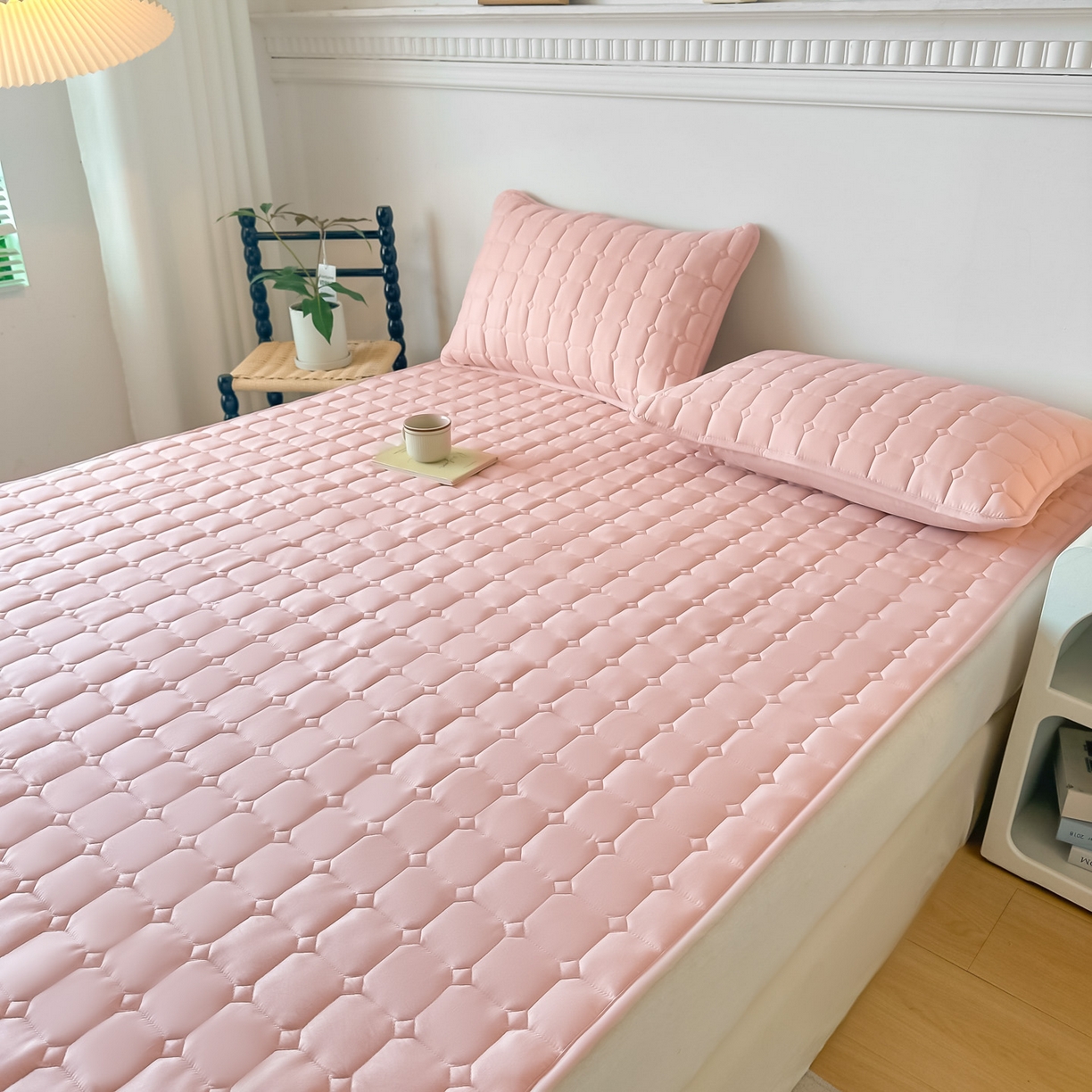 91家纺网 家纺一手货源 找家纺 （总）恒尚居 2025新款抗菌四季款床垫床护垫软垫床褥子防滑学生软床垫-简格