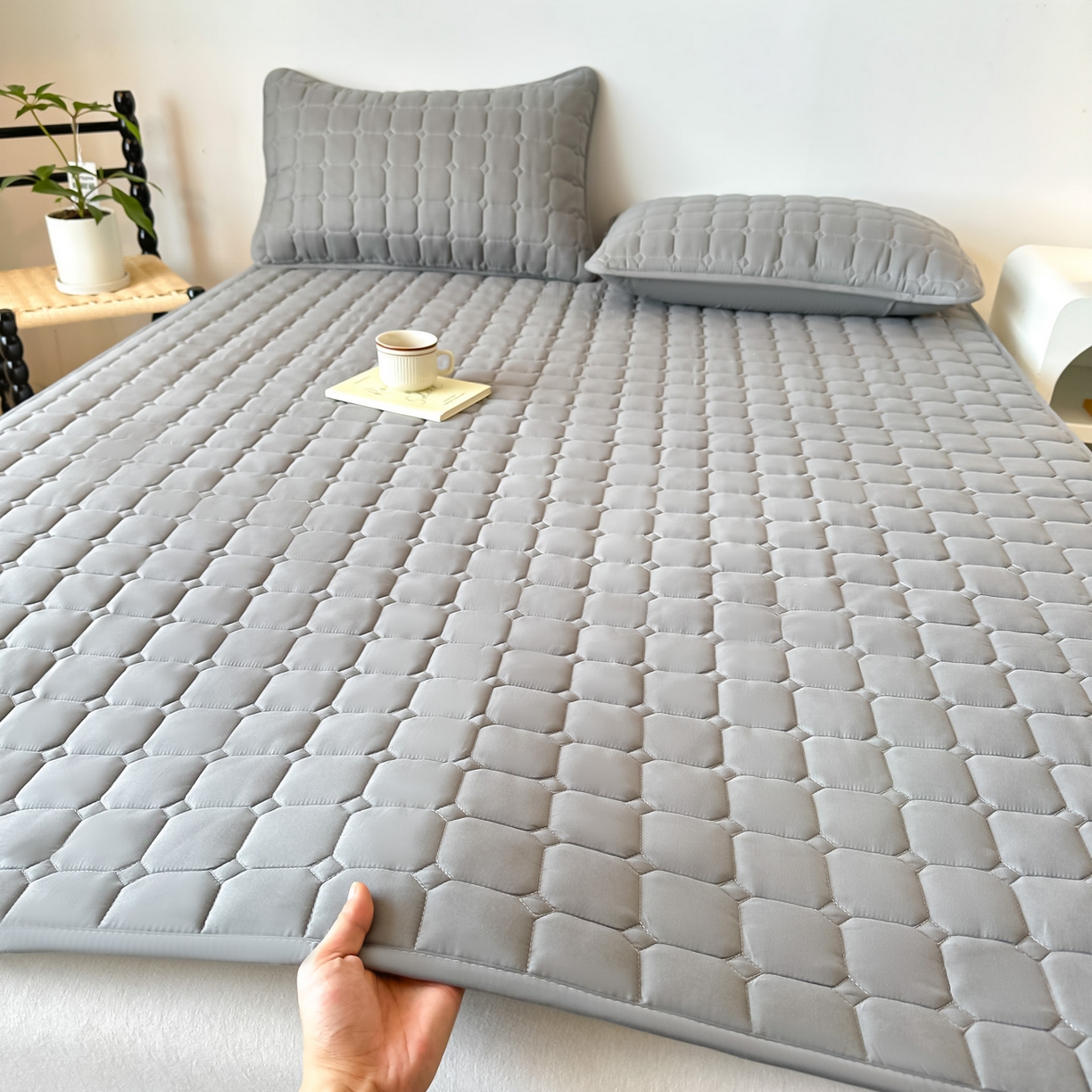 91家纺网 家纺一手货源 找家纺 （总）恒尚居 2025新款抗菌四季款床垫床护垫软垫床褥子防滑学生软床垫-简格