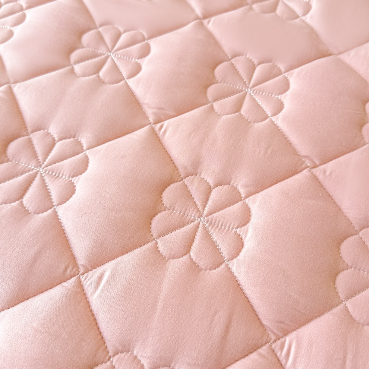 91家纺网 家纺一手货源 找家纺 恒尚居 2025新款大豆抗菌床垫床护垫软垫床褥子防滑学生软床垫四季款-格林 格林-豆粉