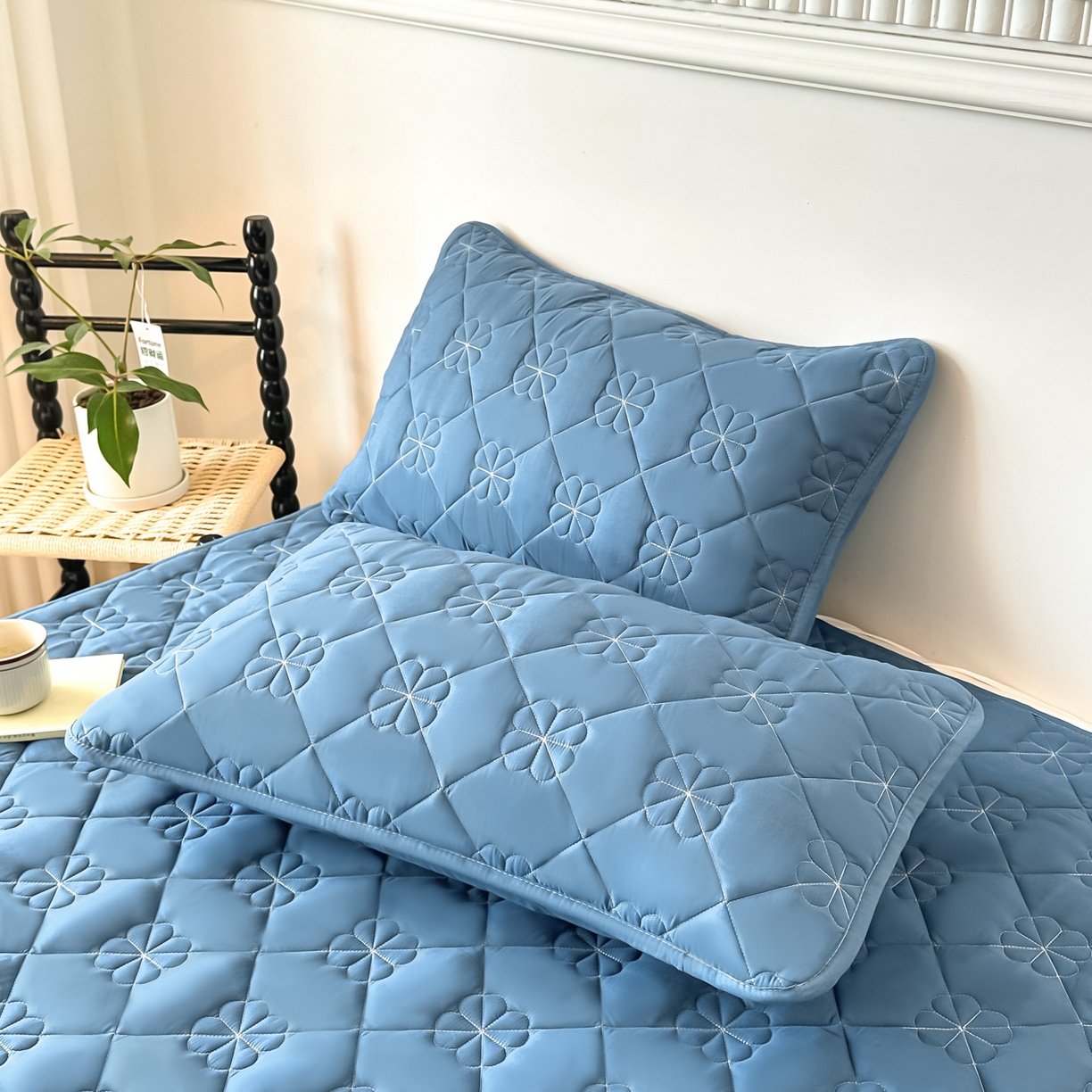 91家纺网 家纺一手货源 找家纺 恒尚居 2025新款大豆抗菌床垫床护垫软垫床褥子防滑学生软床垫四季款-格林 格林-蓝色