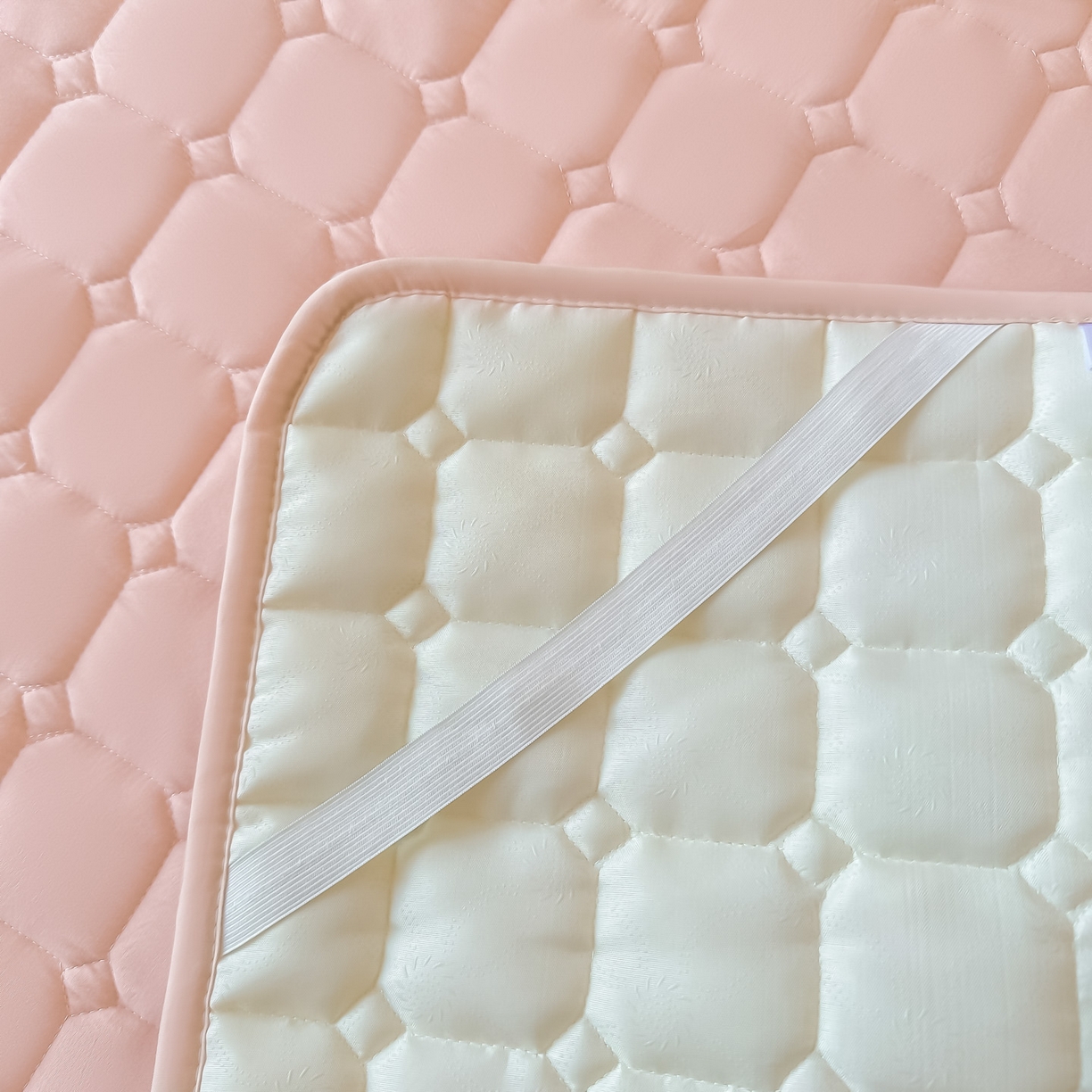 91家纺网 家纺一手货源 找家纺 恒尚居 2025新款抗菌四季款床垫床护垫软垫床褥子防滑学生软床垫-简格 简格-豆粉