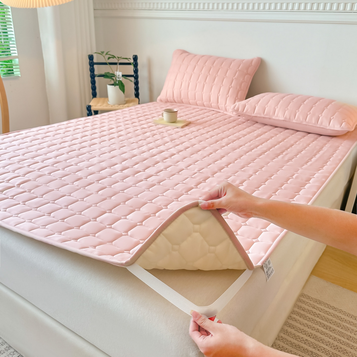 91家纺网 家纺一手货源 找家纺 恒尚居 2025新款抗菌四季款床垫床护垫软垫床褥子防滑学生软床垫-简格 简格-豆粉
