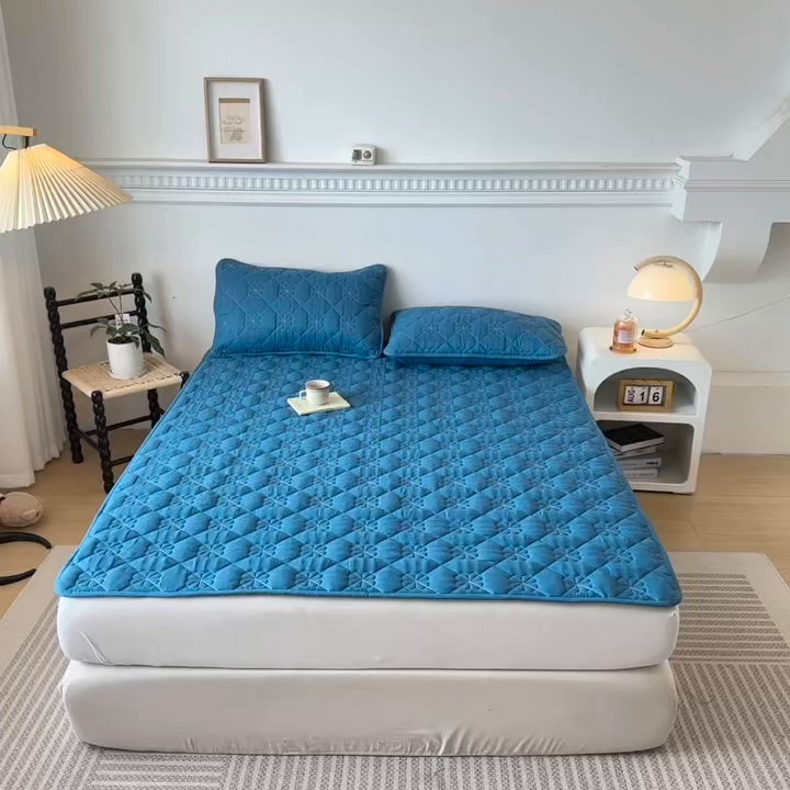 91家纺网 家纺一手货源 找家纺 恒尚居 2025新款大豆抗菌床垫床护垫软垫床褥子防滑学生软床垫四季款-格林 格林-蓝色