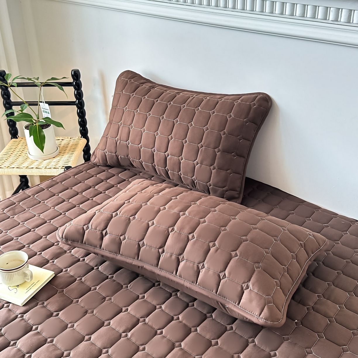 91家纺网 家纺一手货源 找家纺 恒尚居 2025新款抗菌四季款床垫床护垫软垫床褥子防滑学生软床垫-简格 简格-咖啡