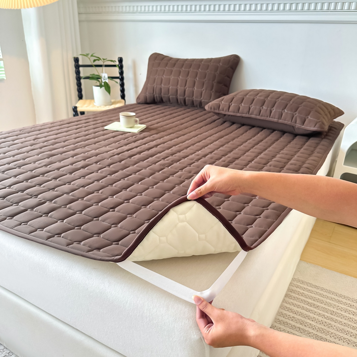 91家纺网 家纺一手货源 找家纺 恒尚居 2025新款抗菌四季款床垫床护垫软垫床褥子防滑学生软床垫-简格 简格-咖啡