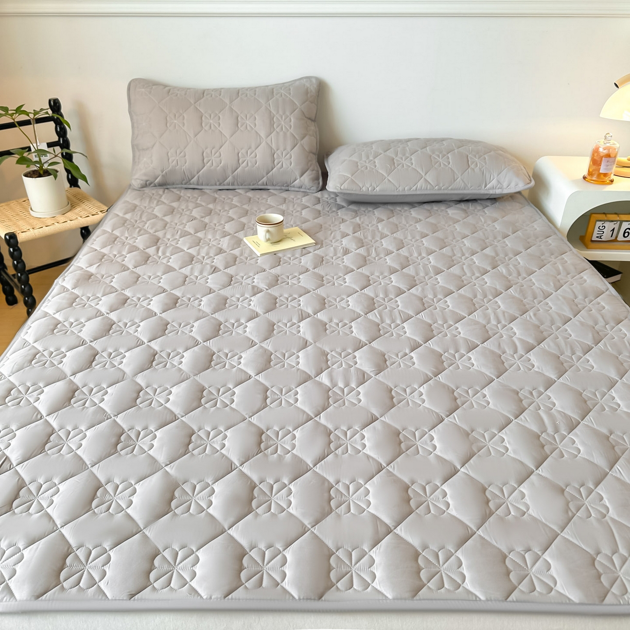 91家纺网 家纺一手货源 找家纺 恒尚居 2025新款大豆抗菌床垫床护垫软垫床褥子防滑学生软床垫四季款-格林 格林-浅灰