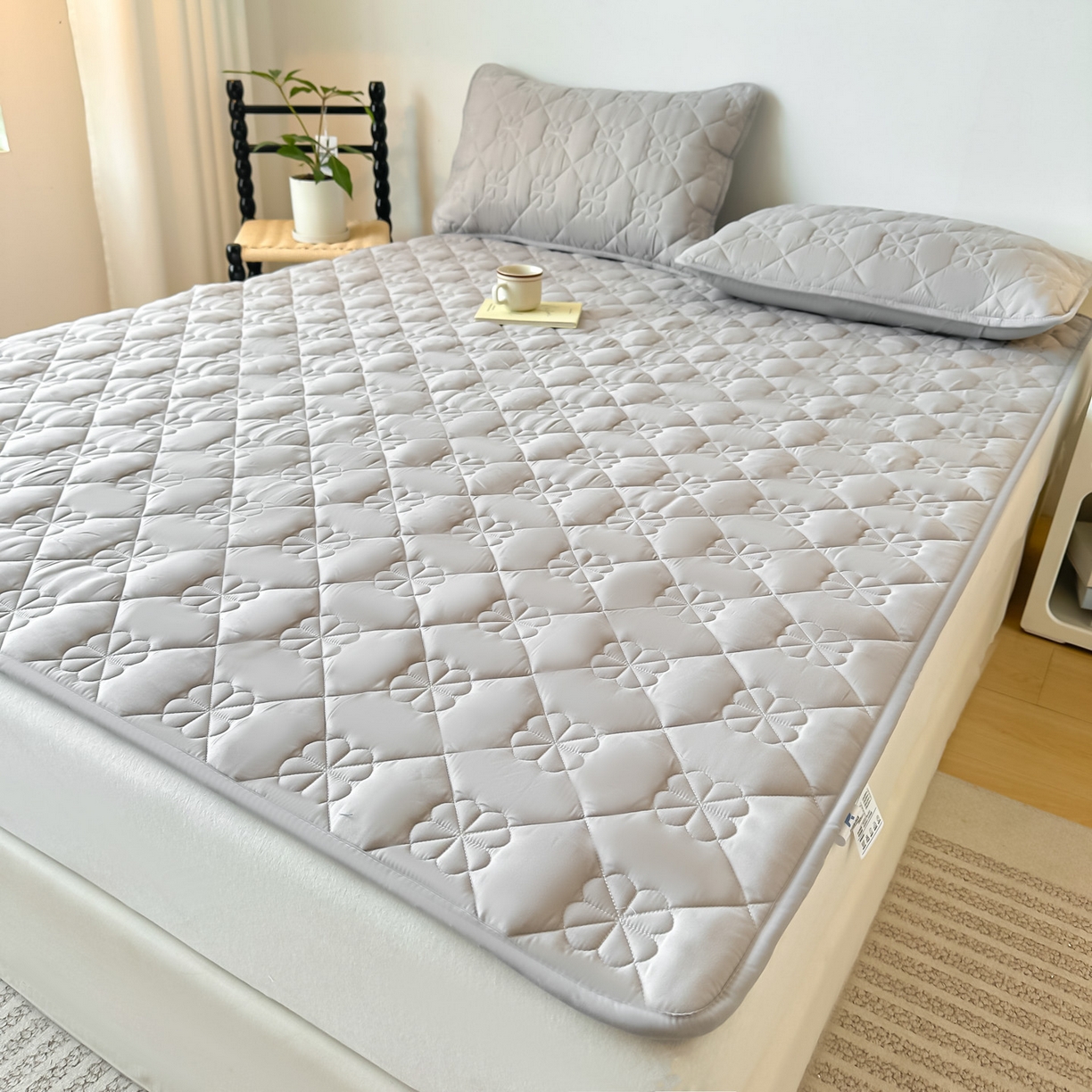 91家纺网 家纺一手货源 找家纺 恒尚居 2025新款大豆抗菌床垫床护垫软垫床褥子防滑学生软床垫四季款-格林 格林-浅灰