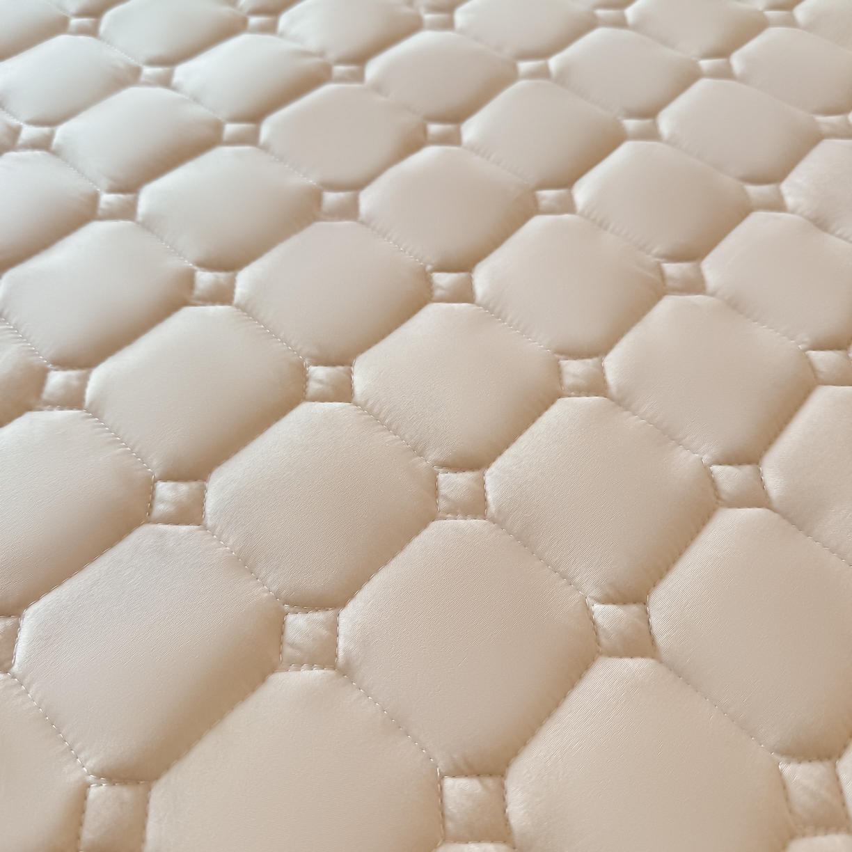 91家纺网 家纺一手货源 找家纺 恒尚居 2025新款抗菌四季款床垫床护垫软垫床褥子防滑学生软床垫-简格 简格-卡其