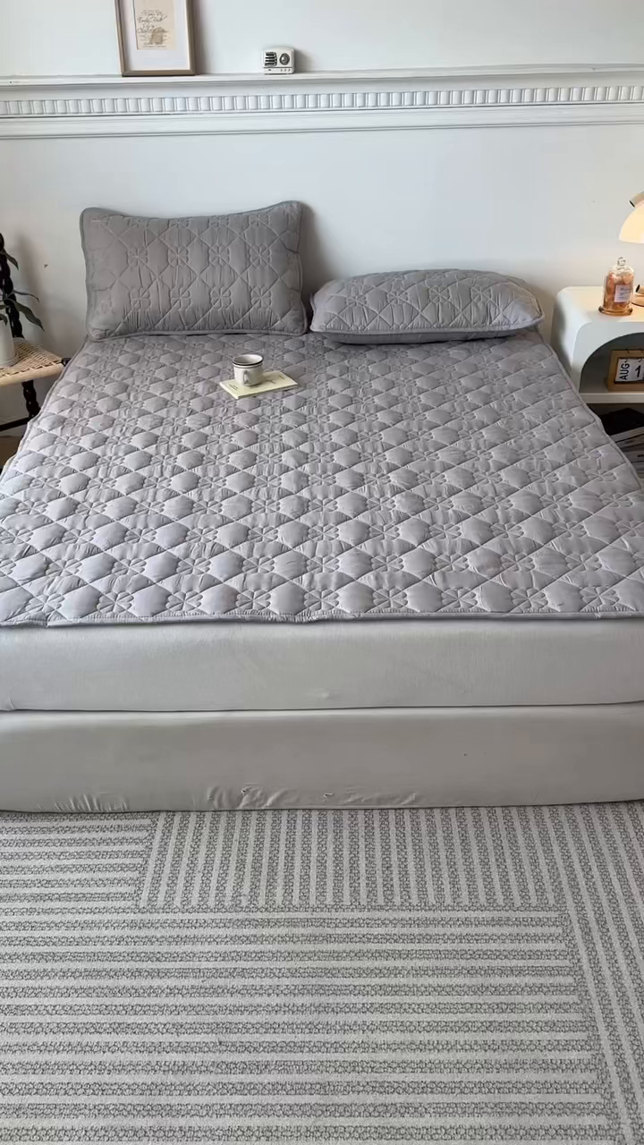 91家纺网 家纺一手货源 找家纺 恒尚居 2025新款大豆抗菌床垫床护垫软垫床褥子防滑学生软床垫四季款-格林 格林-浅灰