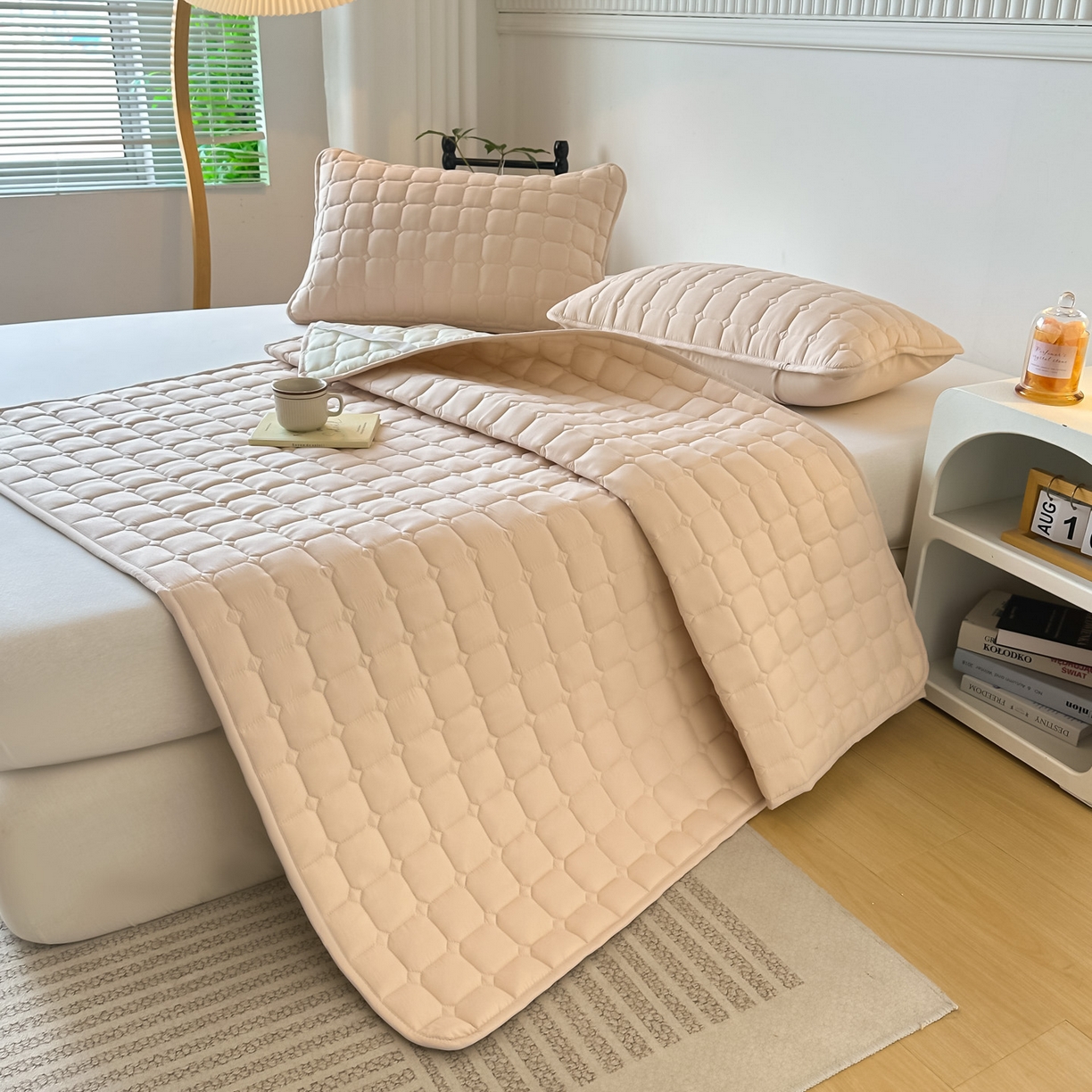 91家纺网 家纺一手货源 找家纺 恒尚居 2025新款抗菌四季款床垫床护垫软垫床褥子防滑学生软床垫-简格 简格-卡其