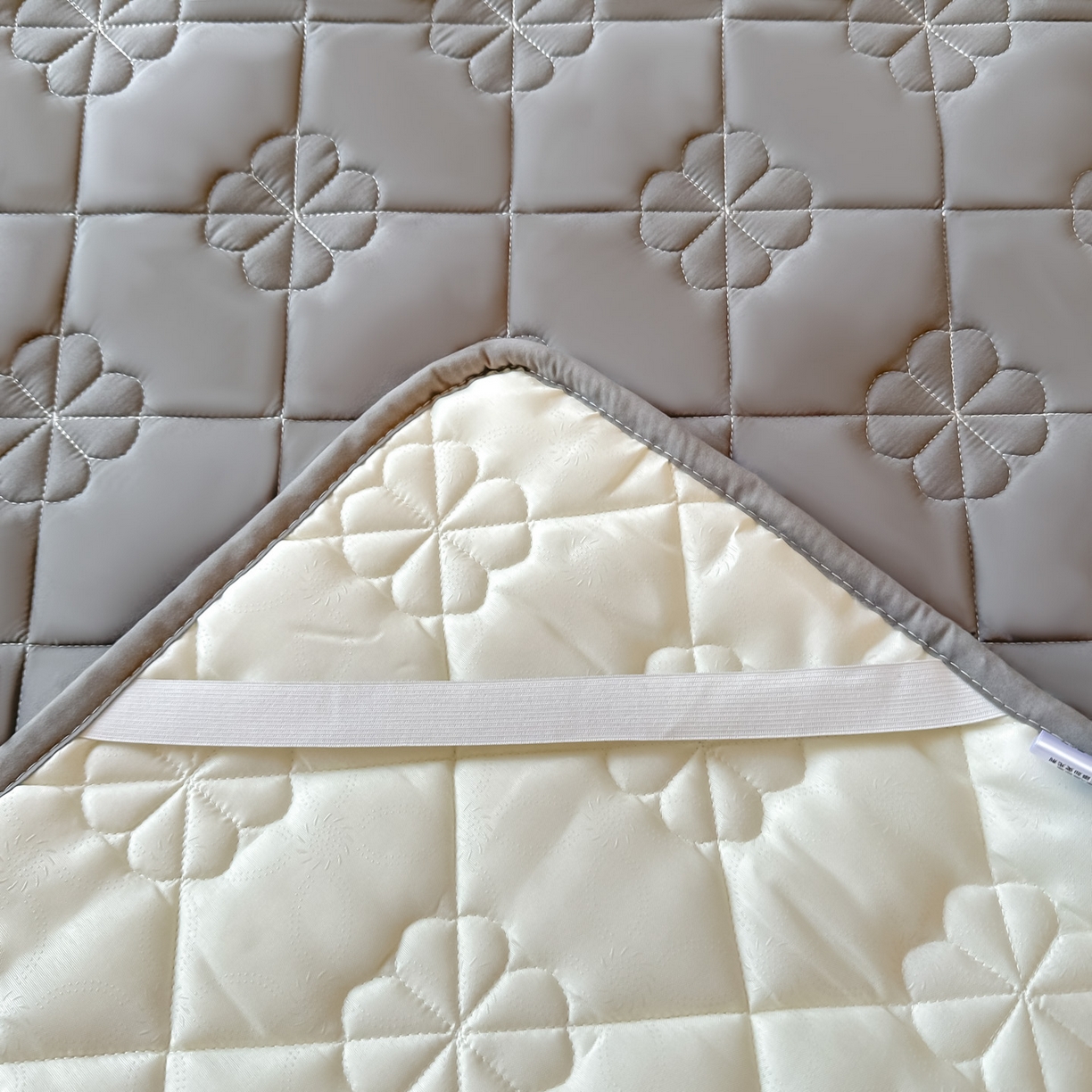 91家纺网 家纺一手货源 找家纺 恒尚居 2025新款大豆抗菌床垫床护垫软垫床褥子防滑学生软床垫四季款-格林 格林-深灰