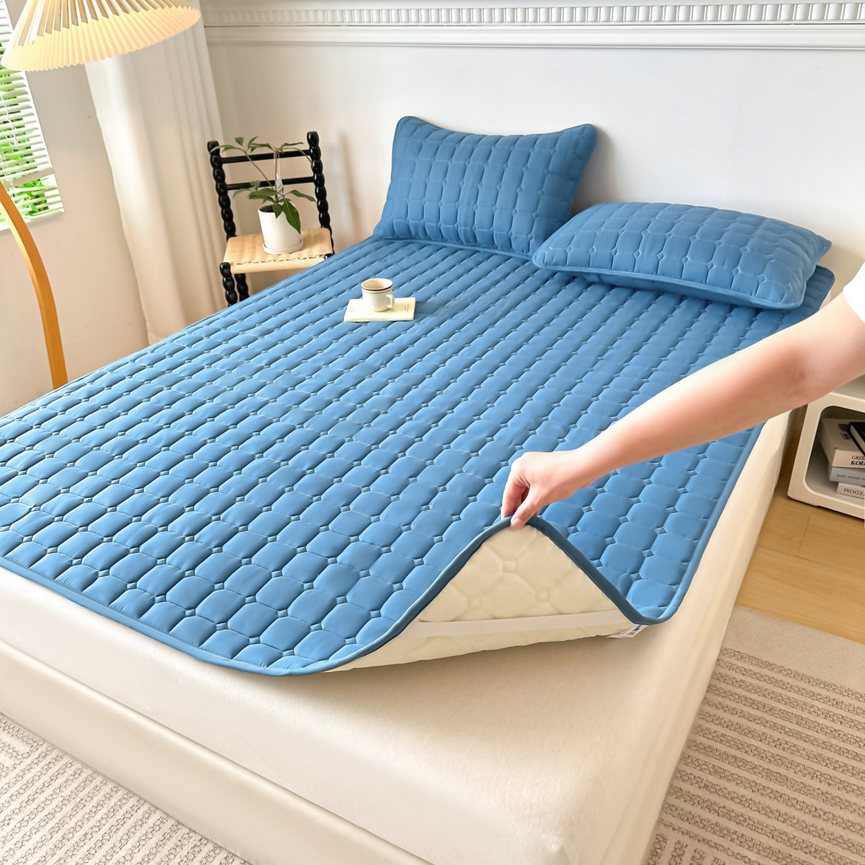 91家纺网 家纺一手货源 找家纺 恒尚居 2025新款抗菌四季款床垫床护垫软垫床褥子防滑学生软床垫-简格 简格-蓝色