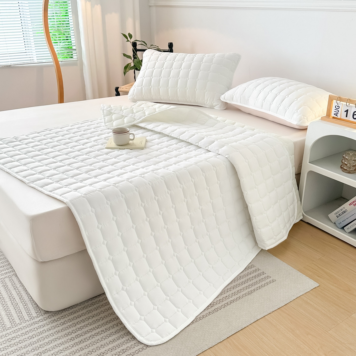 91家纺网 家纺一手货源 找家纺 恒尚居 2025新款抗菌四季款床垫床护垫软垫床褥子防滑学生软床垫-简格 简格-米白