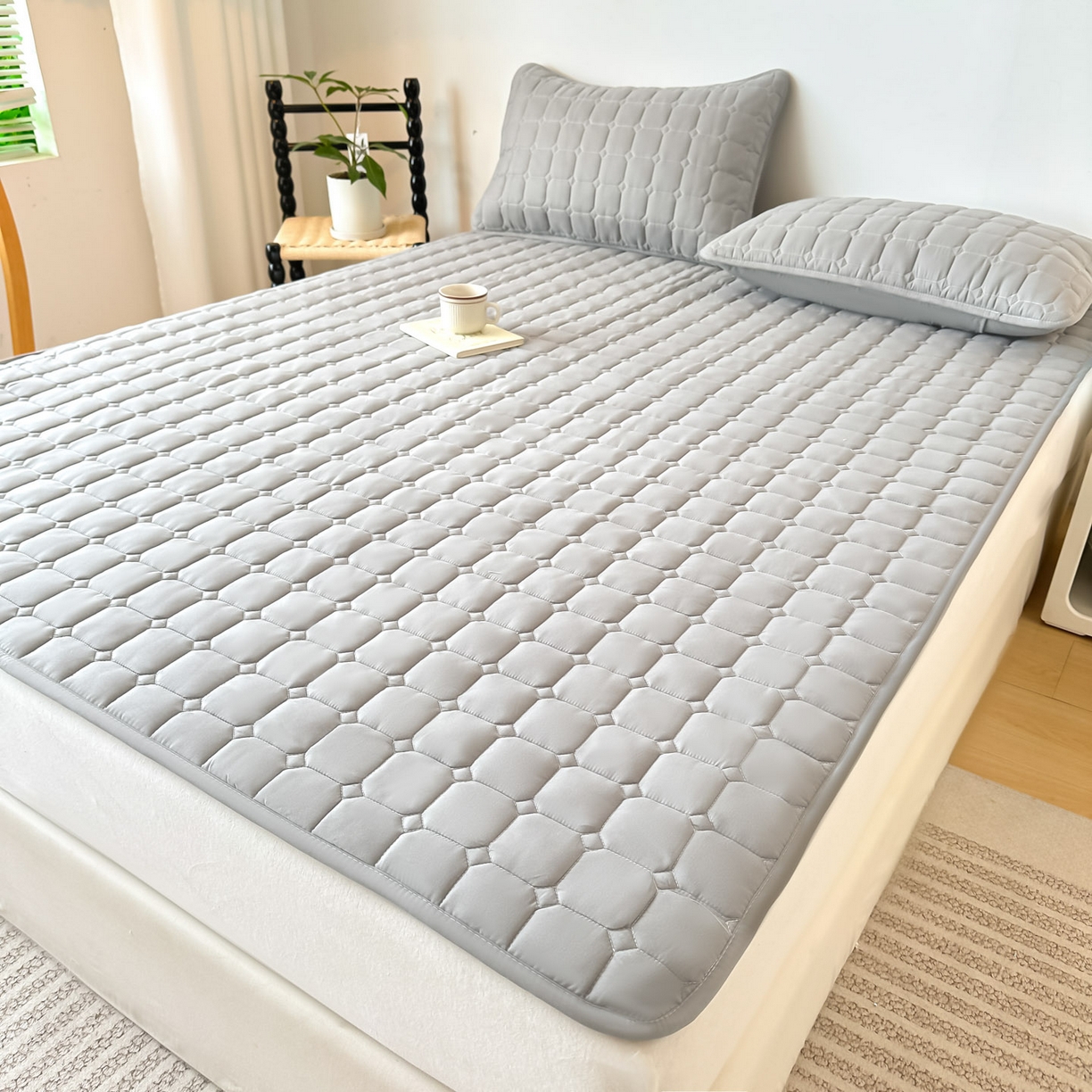 91家纺网 家纺一手货源 找家纺 恒尚居 2025新款抗菌四季款床垫床护垫软垫床褥子防滑学生软床垫-简格 简格-浅灰