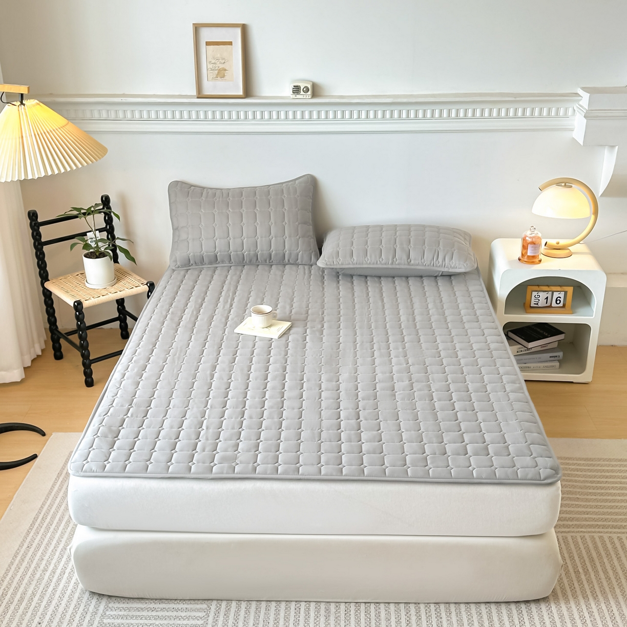 91家纺网 家纺一手货源 找家纺 恒尚居 2025新款抗菌四季款床垫床护垫软垫床褥子防滑学生软床垫-简格 简格-浅灰