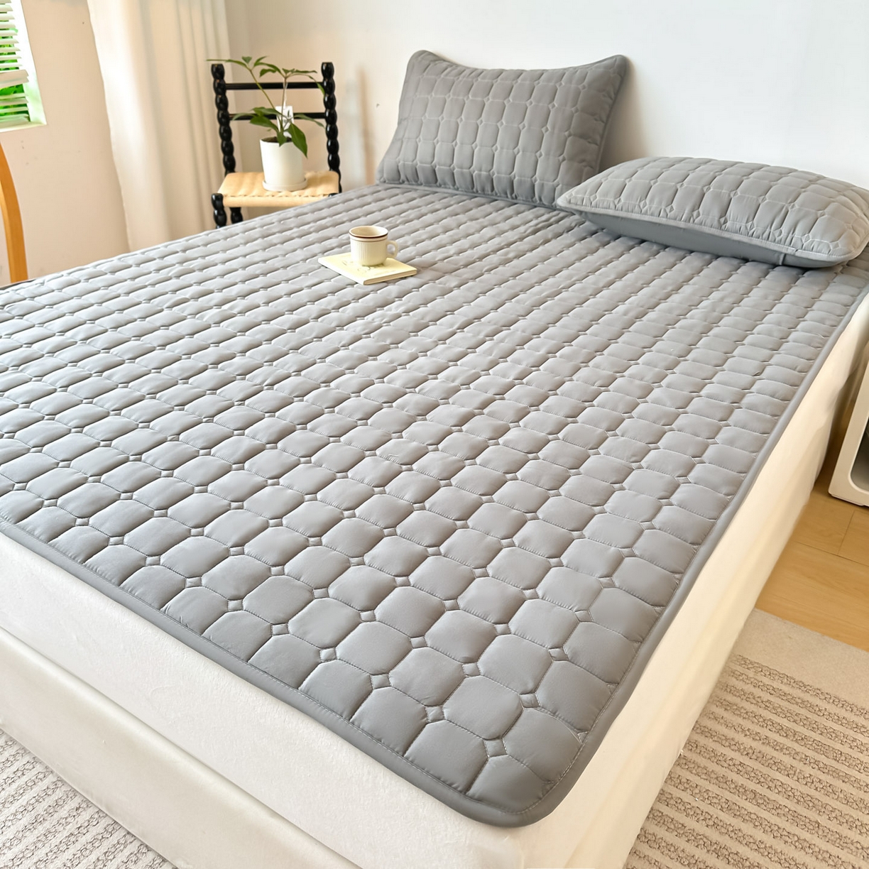 91家纺网 家纺一手货源 找家纺 恒尚居 2025新款抗菌四季款床垫床护垫软垫床褥子防滑学生软床垫-简格 简格-深灰