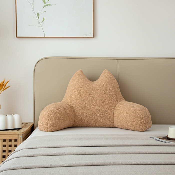 91家纺网 家纺一手货源 找家纺 沐沐家纺2026新款泰迪绒猫耳朵护腰靠背 杏色