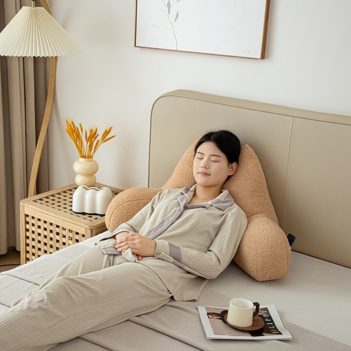 91家纺网 家纺一手货源 找家纺 沐沐家纺2026新款泰迪绒猫耳朵护腰靠背 杏色