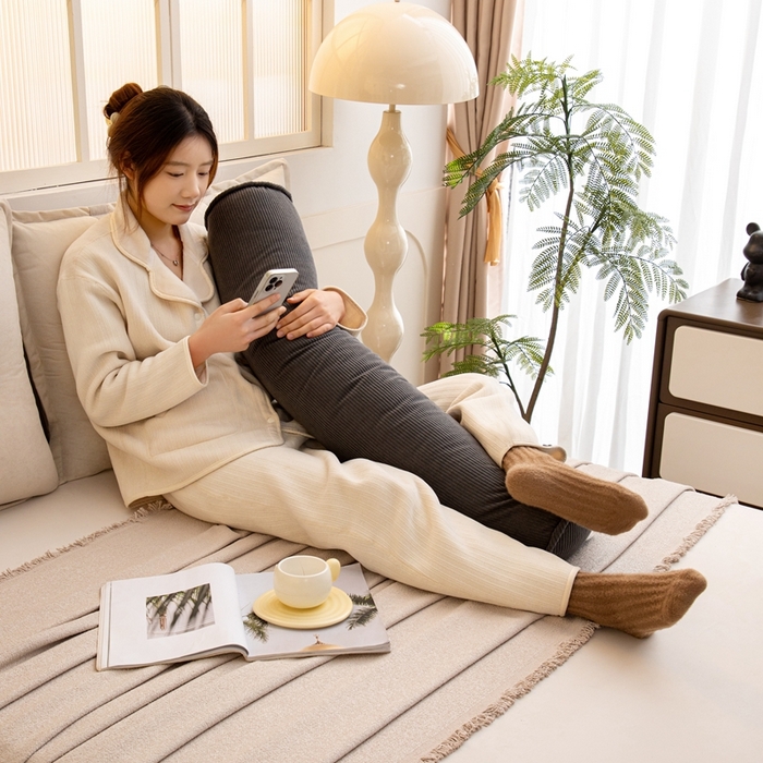 91家纺网 家纺一手货源 找家纺 沐沐家纺2026新款灯芯绒长条睡抱枕 深灰