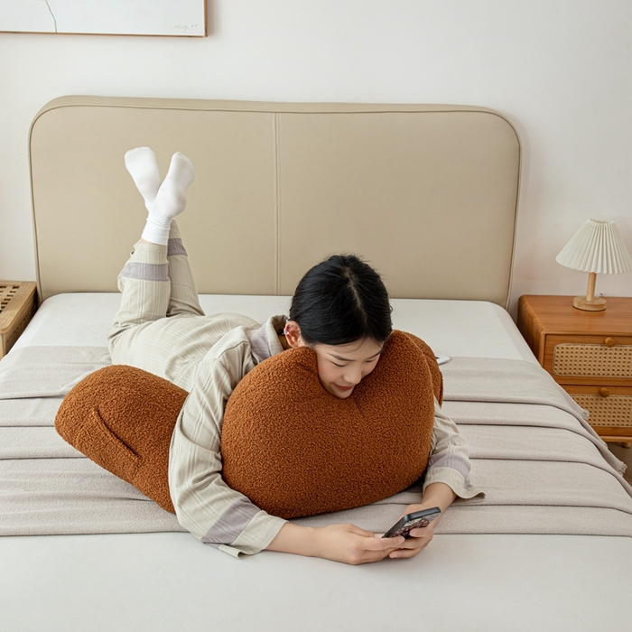 91家纺网 家纺一手货源 找家纺 沐沐家纺2026新款泰迪绒猫耳朵护腰靠背 橘黄色