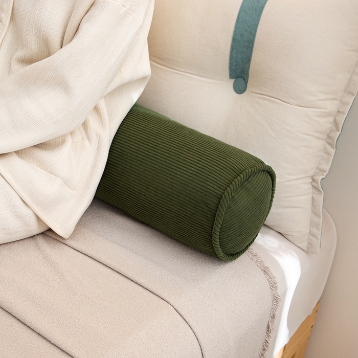 91家纺网 家纺一手货源 找家纺 沐沐家纺2026新款灯芯绒长条睡抱枕 墨绿色