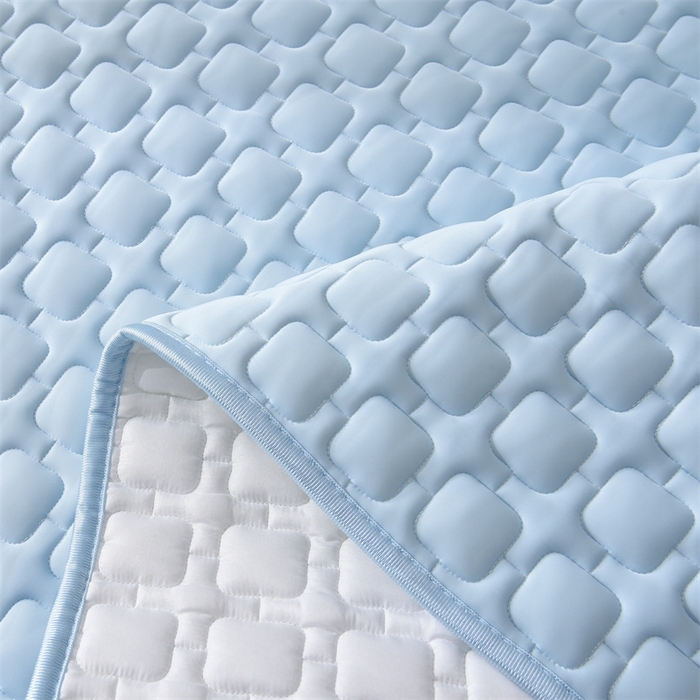 91家纺网 家纺一手货源 找家纺 （总）布卢姆床垫 2025年新款A类小冰格12mm加厚乳胶凉席