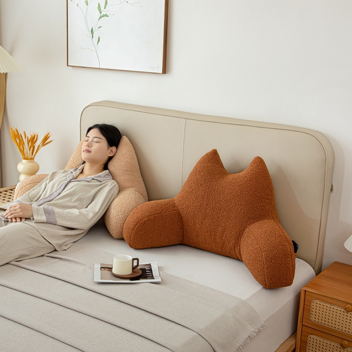 91家纺网 家纺一手货源 找家纺 沐沐家纺2026新款泰迪绒猫耳朵护腰靠背 橘黄色