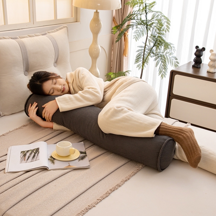 91家纺网 家纺一手货源 找家纺 沐沐家纺2026新款灯芯绒长条睡抱枕 深灰