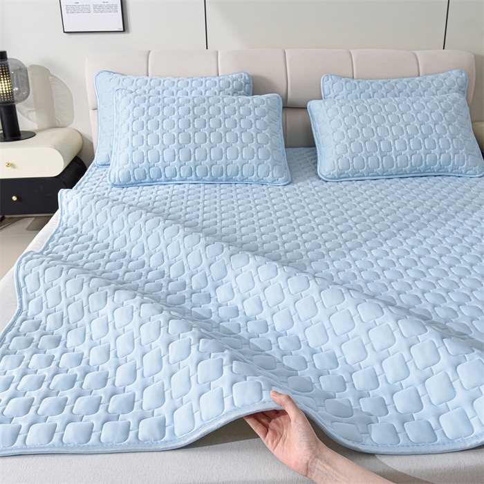 91家纺网 家纺一手货源 找家纺 （总）布卢姆床垫 2025年新款A类小冰格12mm加厚乳胶凉席