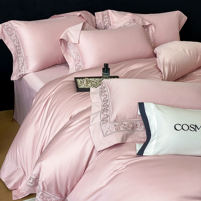 91家纺网 家纺一手货源 找家纺 星蕴家纺 2025新款双股长绒棉全棉纯棉刺绣四件套-柏林系列【最低控价券后288元！会员标准220，加大240，床笠+10元】 可可粉