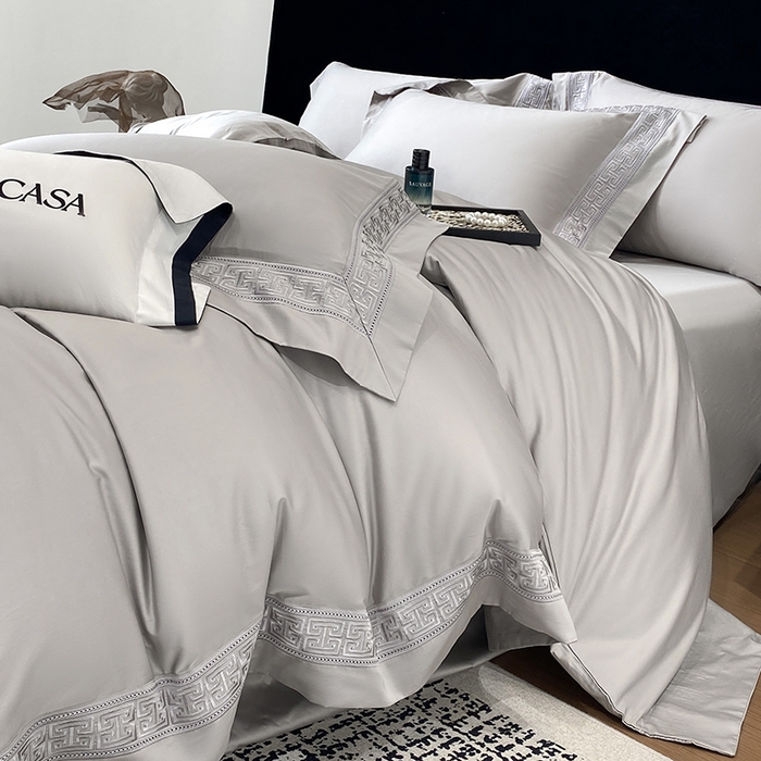 91家纺网 家纺一手货源 找家纺 星蕴家纺 2025新款双股长绒棉全棉纯棉刺绣四件套-柏林系列【最低控价券后288元！会员标准220，加大240，床笠+10元】 星空灰