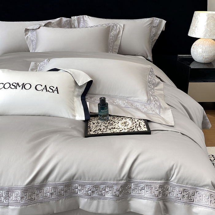 91家纺网 家纺一手货源 找家纺 星蕴家纺 2025新款双股长绒棉全棉纯棉刺绣四件套-柏林系列【最低控价券后288元！会员标准220，加大240，床笠+10元】 星空灰