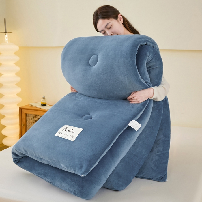 91家纺网 家纺一手货源 找家纺 牛魔王家居 2024新款双面牛奶绒加厚冬被被子被芯填充(白丝棉） 蓝色