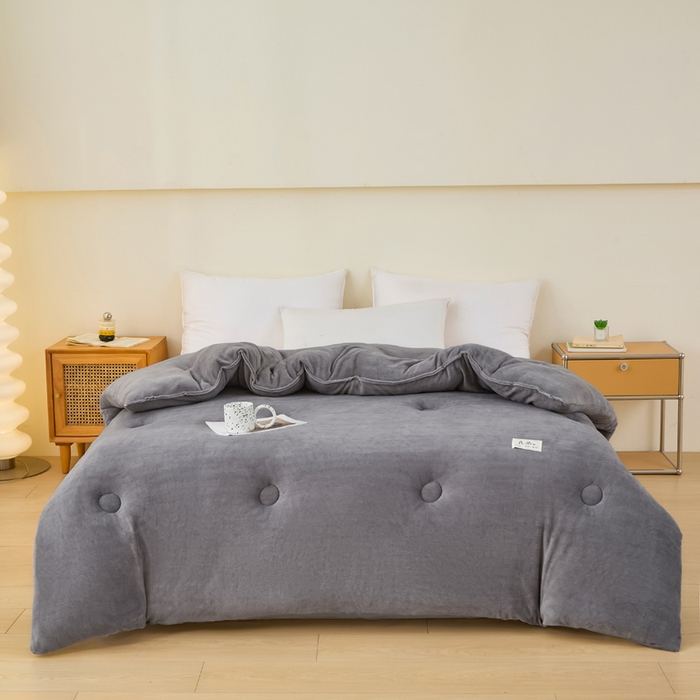 91家纺网 家纺一手货源 找家纺 牛魔王家居 2024新款双面牛奶绒加厚冬被被子被芯填充(白丝棉） 灰