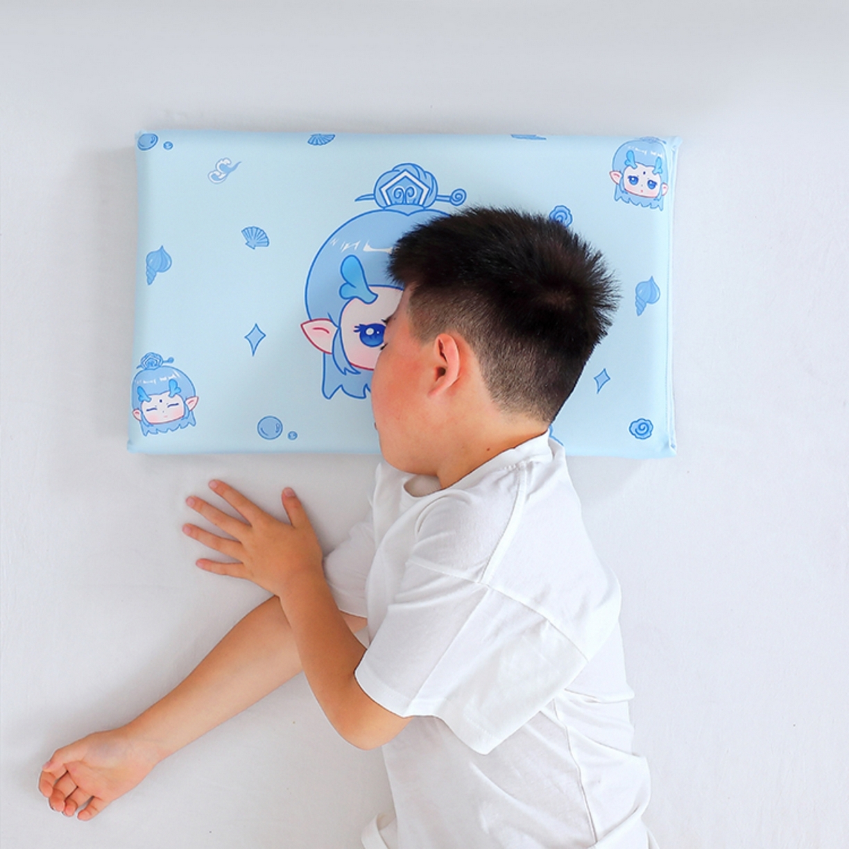 91家纺网 家纺一手货源 找家纺 八零年代 2025新款A类小凉皮儿童护颈枕慢回弹记忆枕学生午睡枕枕头枕芯 丙丙 30*50*5cm适合3-15岁