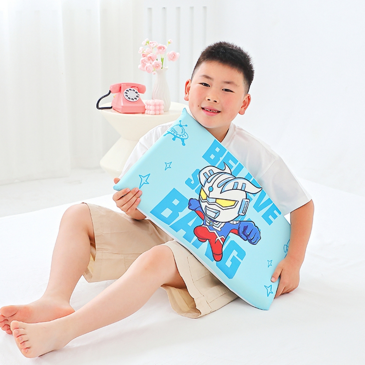 91家纺网 家纺一手货源 找家纺 八零年代 2025新款A类小凉皮儿童护颈枕慢回弹记忆枕学生午睡枕枕头枕芯 赛罗 30*50*5cm适合3-15岁