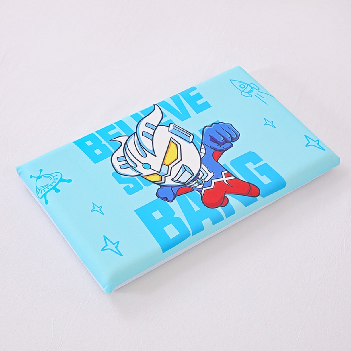 91家纺网 家纺一手货源 找家纺 八零年代 2025新款A类小凉皮儿童护颈枕慢回弹记忆枕学生午睡枕枕头枕芯 赛罗 30*50*5cm适合3-15岁