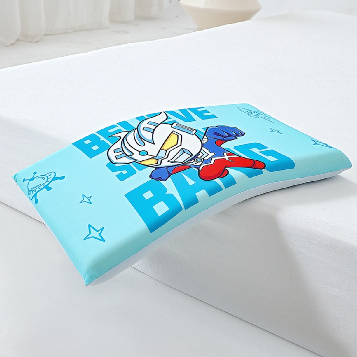 91家纺网 家纺一手货源 找家纺 八零年代 2025新款A类小凉皮儿童护颈枕慢回弹记忆枕学生午睡枕枕头枕芯 赛罗 30*50*5cm适合3-15岁