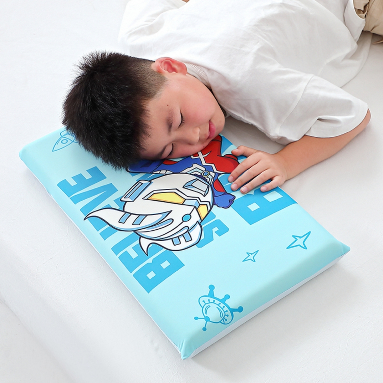 91家纺网 家纺一手货源 找家纺 八零年代 2025新款A类小凉皮儿童护颈枕慢回弹记忆枕学生午睡枕枕头枕芯 赛罗 30*50*5cm适合3-15岁