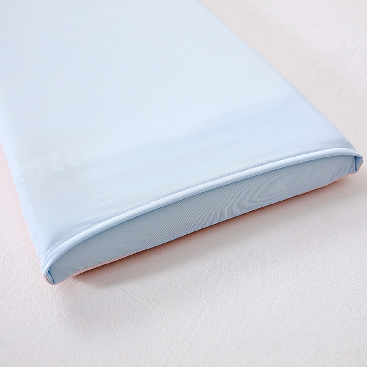 91家纺网 家纺一手货源 找家纺 八零年代 2025新款A类小凉皮儿童护颈枕慢回弹记忆枕学生午睡枕枕头枕芯 吒儿 30*50*5cm适合3-15岁