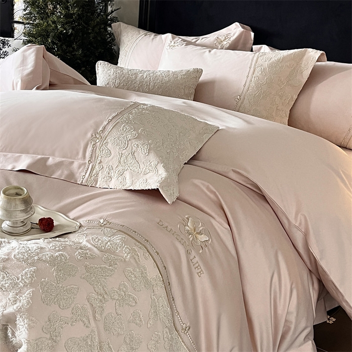 91家纺网 家纺一手货源 找家纺 （总）鼎飞家纺 2025新款长绒棉纯棉刺绣雕花四件套-蝶舞花语