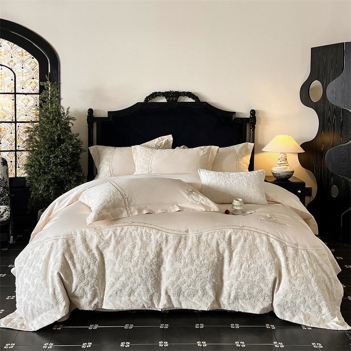 91家纺网 家纺一手货源 找家纺 鼎飞家纺 2025新款长绒棉纯棉刺绣雕花四件套-蝶舞花语 蝶舞花语-香草色