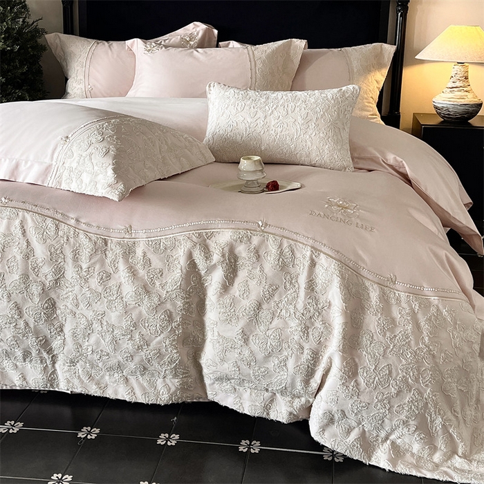 91家纺网 家纺一手货源 找家纺 鼎飞家纺 2025新款长绒棉纯棉刺绣雕花四件套-蝶舞花语 蝶舞花语-蜜汁粉