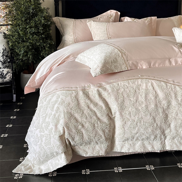 91家纺网 家纺一手货源 找家纺 鼎飞家纺 2025新款长绒棉纯棉刺绣雕花四件套-蝶舞花语 蝶舞花语-蜜汁粉