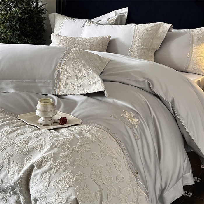 91家纺网 家纺一手货源 找家纺 鼎飞家纺 2025新款长绒棉纯棉刺绣雕花四件套-蝶舞花语 蝶舞花语-夜漠灰