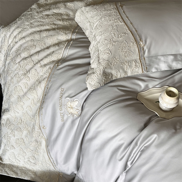 91家纺网 家纺一手货源 找家纺 鼎飞家纺 2025新款长绒棉纯棉刺绣雕花四件套-蝶舞花语 蝶舞花语-夜漠灰