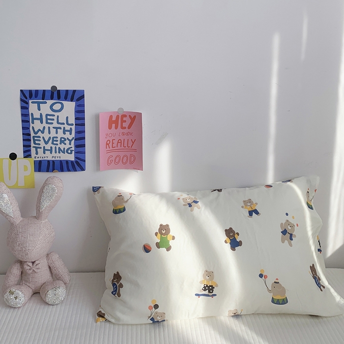 91家纺网 家纺一手货源 找家纺 柚可家居 2024新款全棉双层纱枕套-卡通系列 顽皮世界米